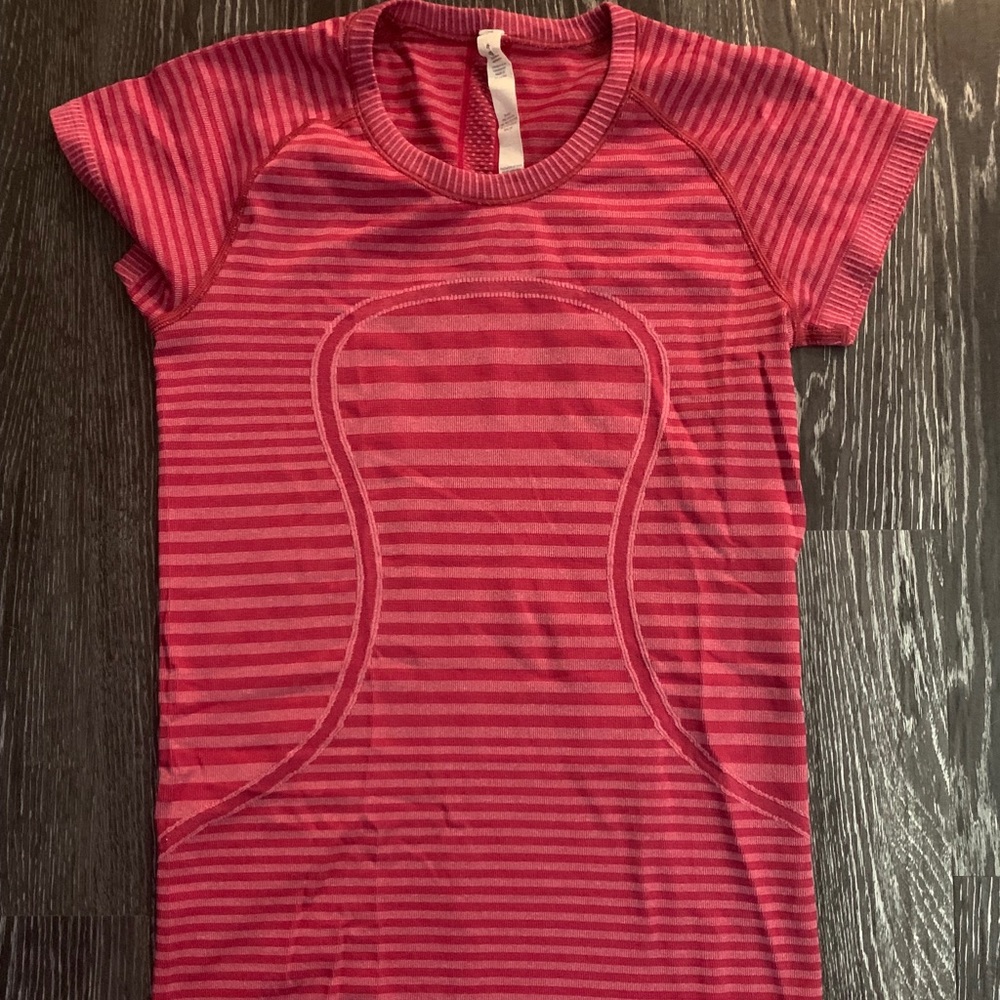 Red lululemon workout top